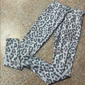 Justice blue gray animal print active leggings sz 12 EUC